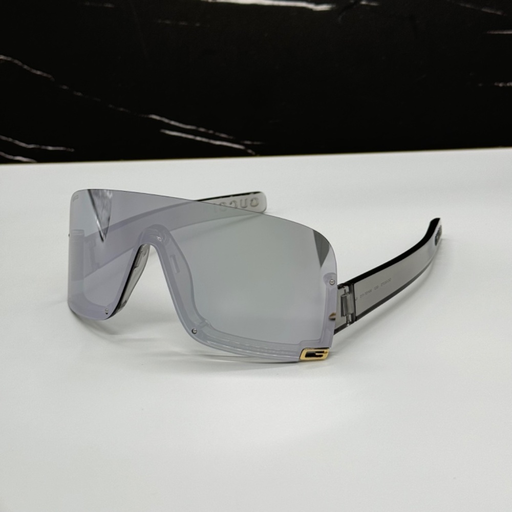 NEW GG1637S 002 GUCCI SHIELD WOMEN SUNGLASSES GREY GUCCI - Picture 3 of 12